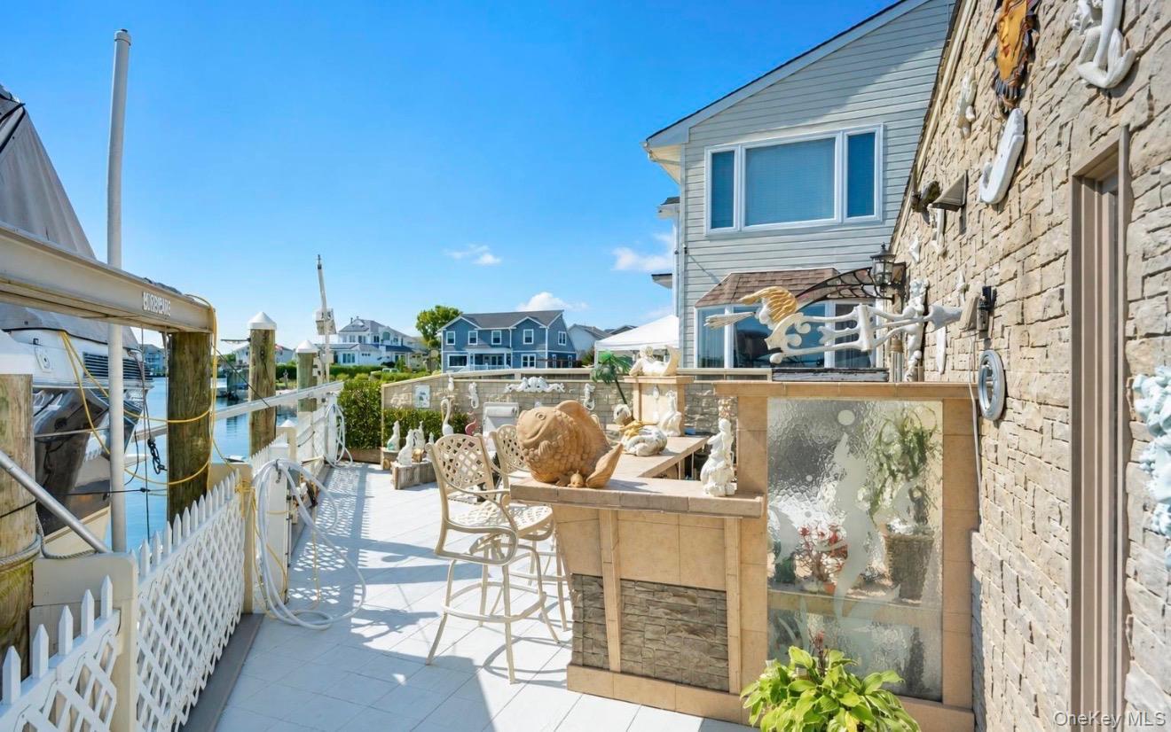 Single Family S 5th Street Suffolk County, NY 11757, MLS-1044197-12