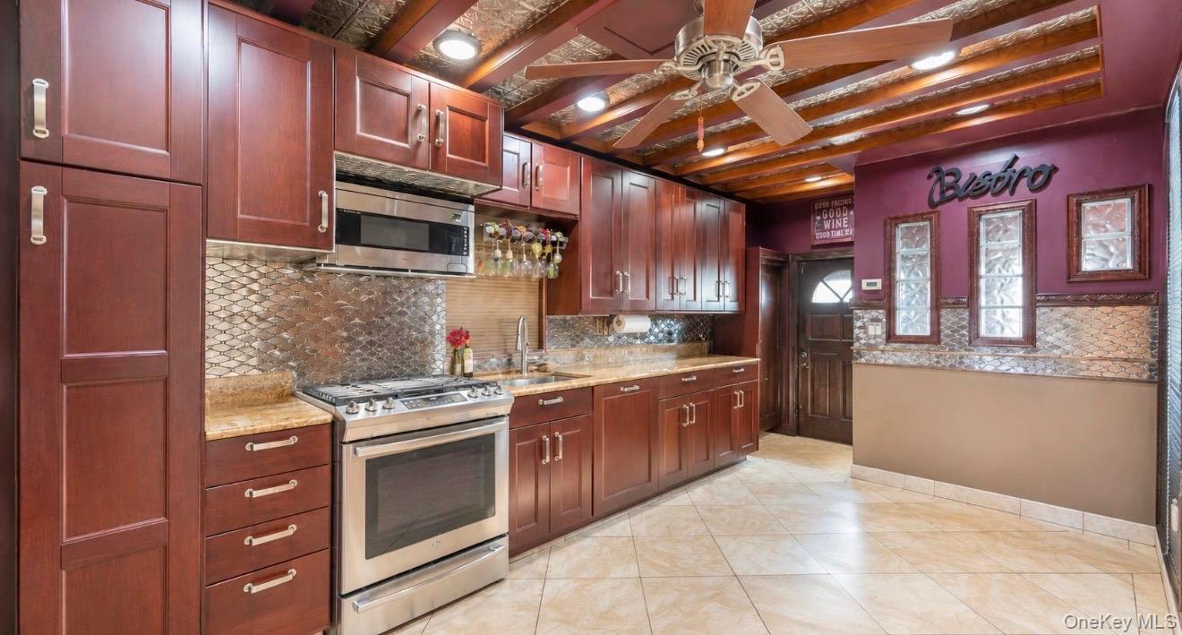 Single Family S 5th Street Suffolk County, NY 11757, MLS-1044197-19