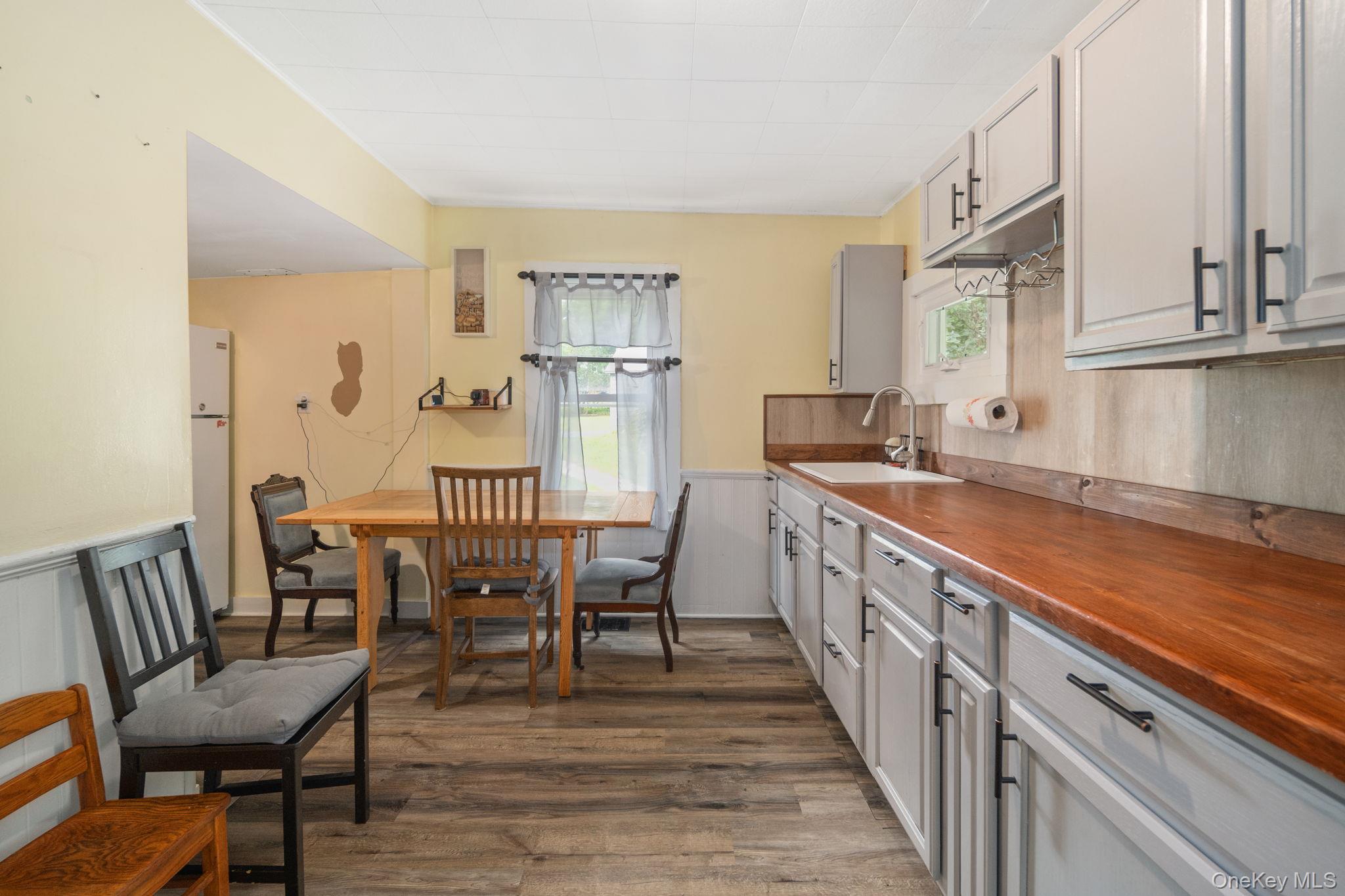 Single Family Pleasant Valley Rd, Fultonham Out Of Area, NY 12071, MLS-1044228-17