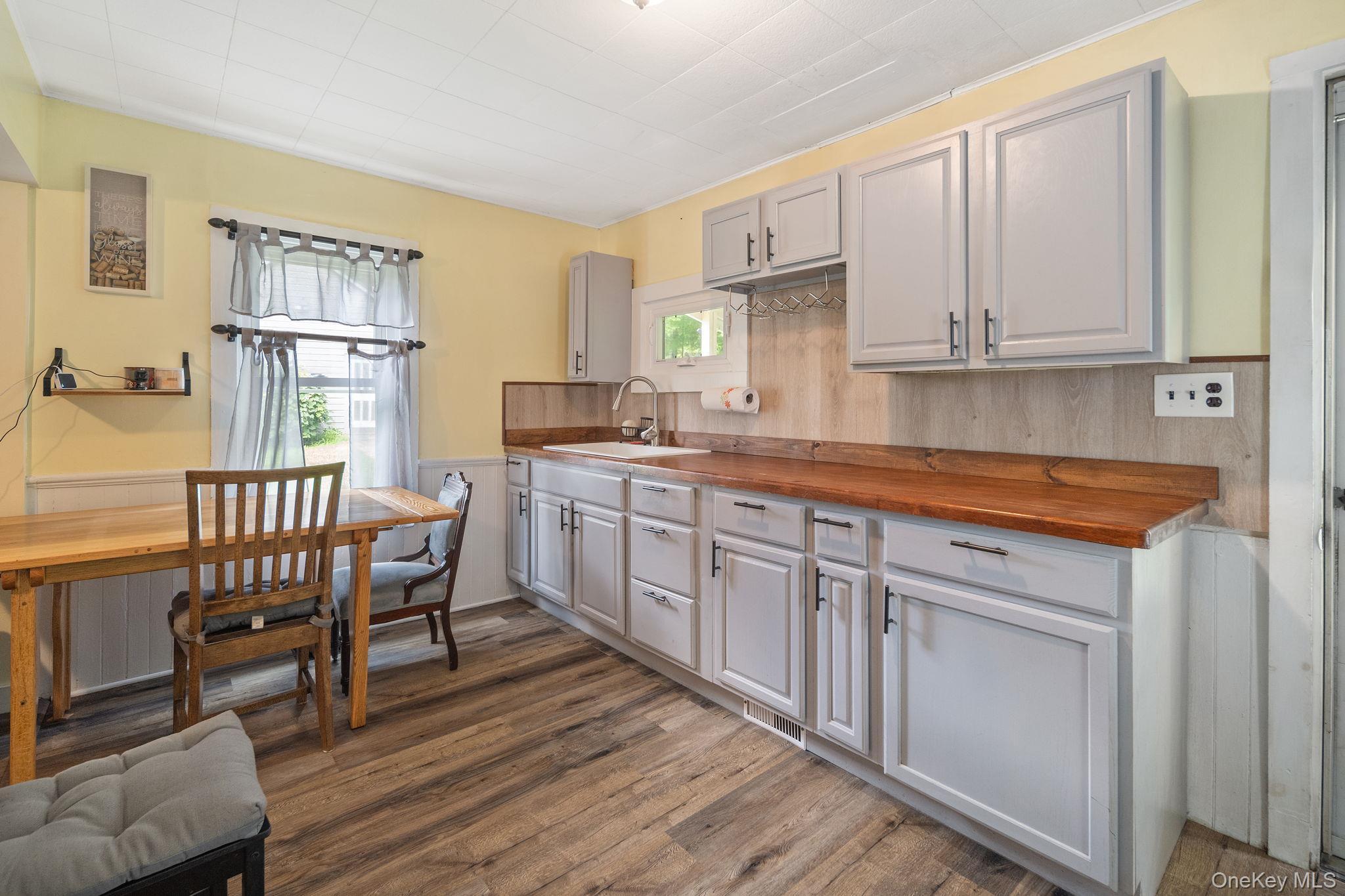 Single Family Pleasant Valley Rd, Fultonham Out Of Area, NY 12071, MLS-1044228-18