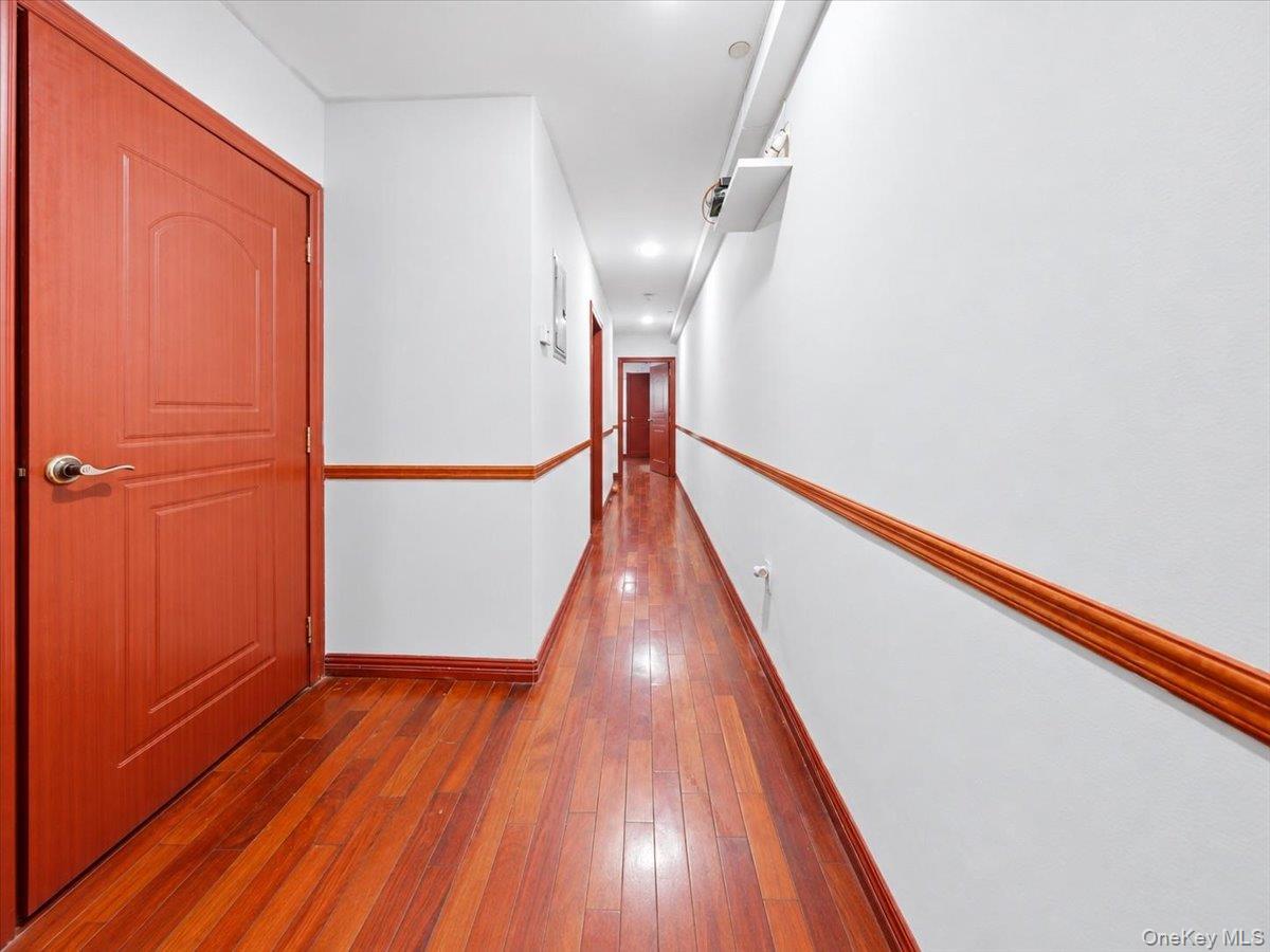 Single Family E 231st Street  Bronx, NY 10466, MLS-1044230-13