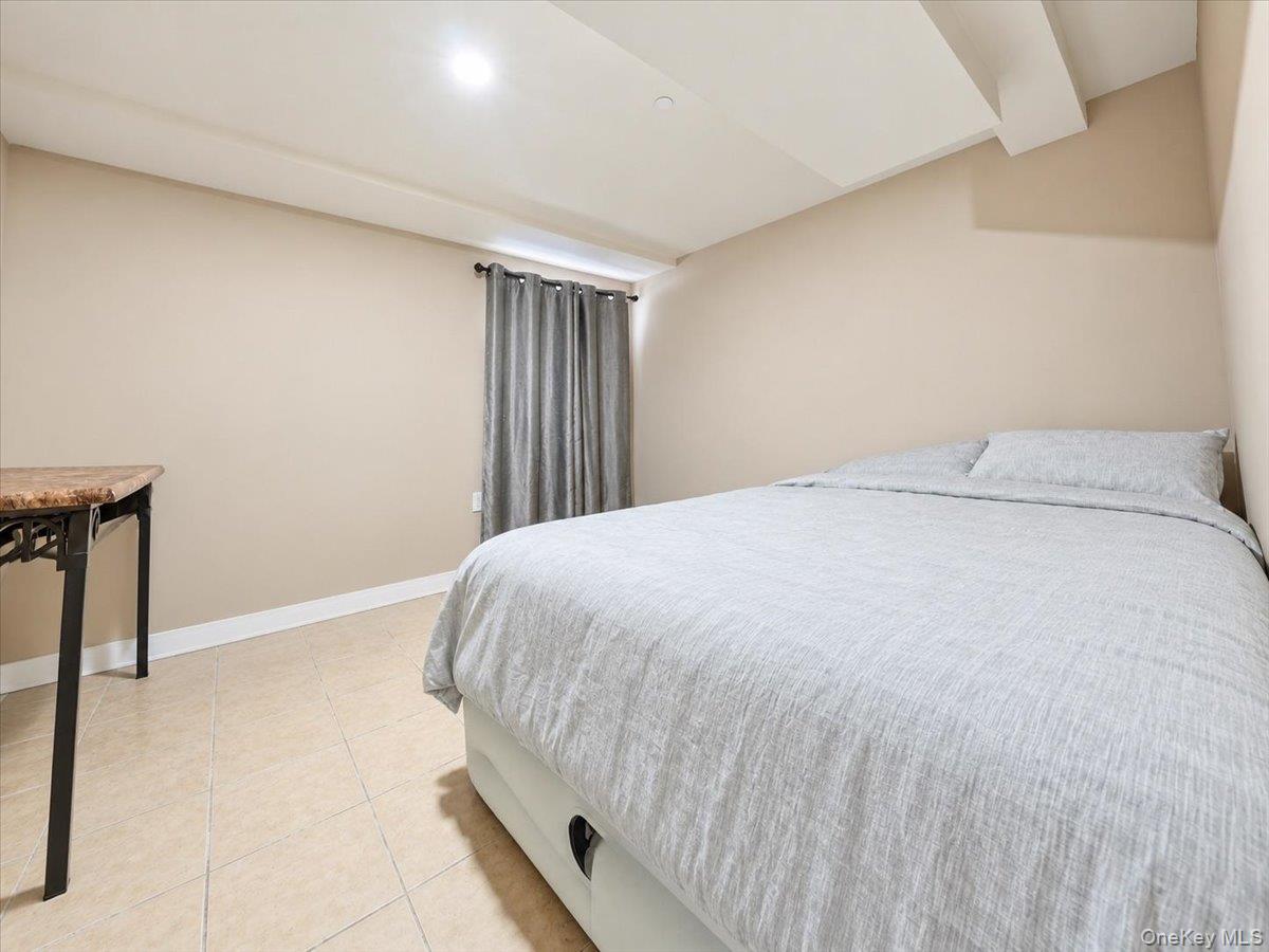Single Family E 231st Street  Bronx, NY 10466, MLS-1044230-31