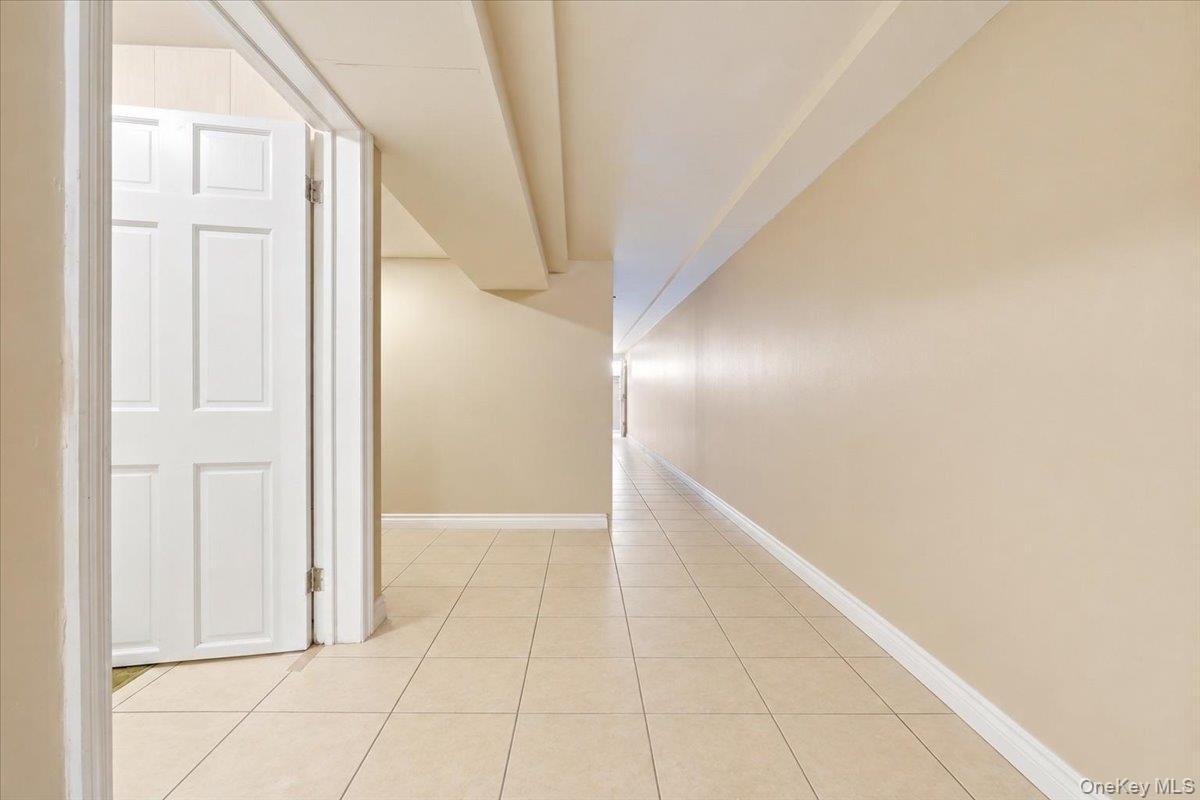 Single Family E 231st Street  Bronx, NY 10466, MLS-1044230-36