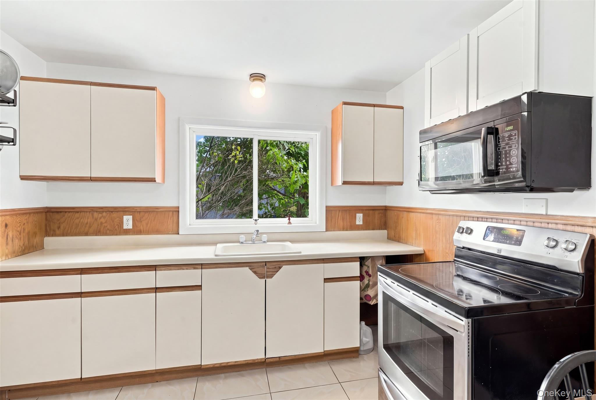 Single Family Sergeant Palmateer Way Dutchess County, NY 12590, MLS-1044235-15