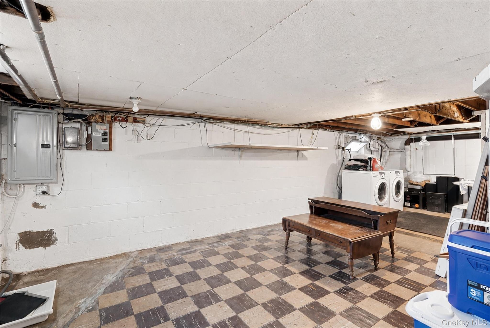 Single Family Sergeant Palmateer Way Dutchess County, NY 12590, MLS-1044235-38