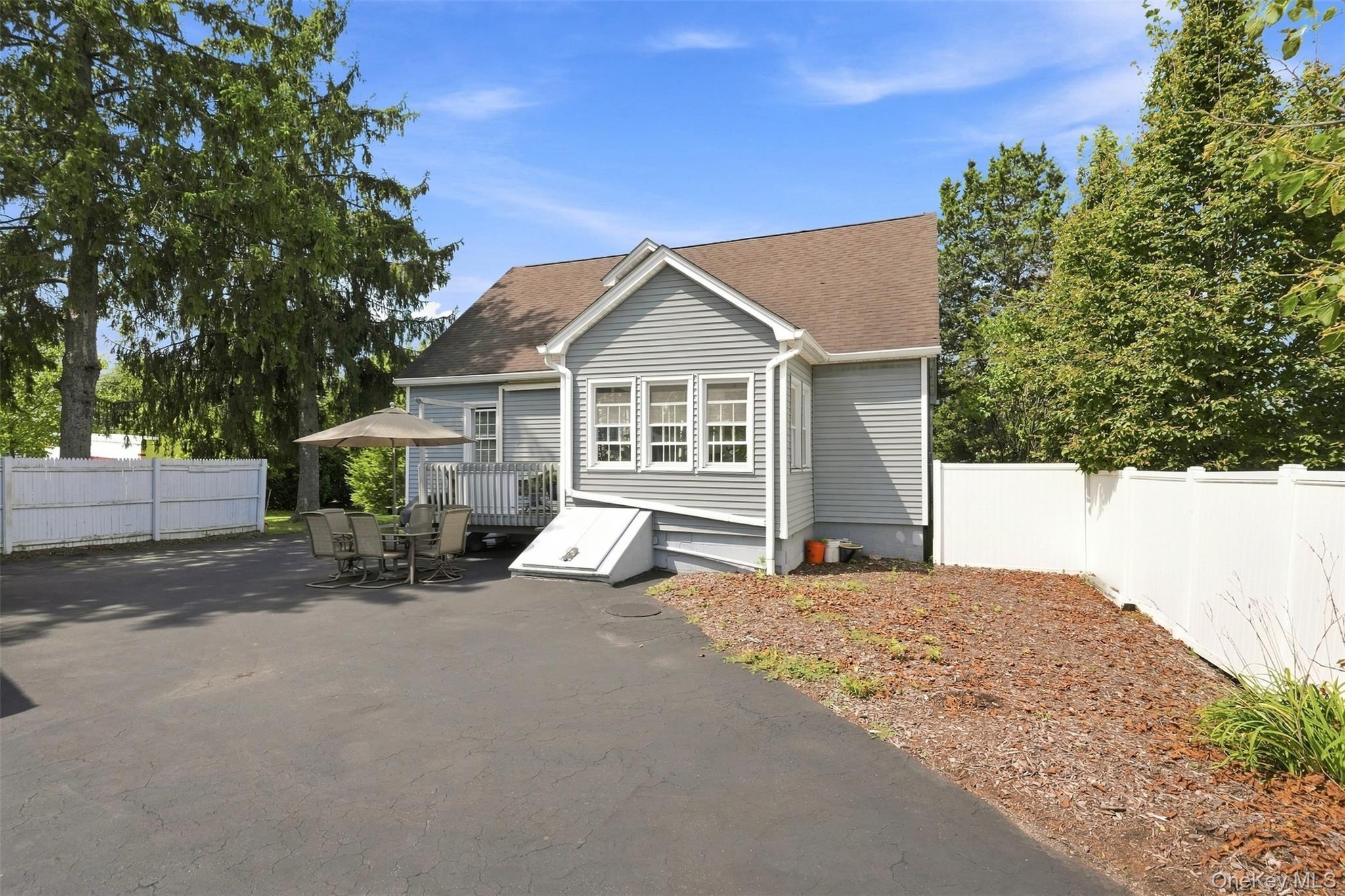 Single Family Sergeant Palmateer Way Dutchess County, NY 12590, MLS-1044235-44