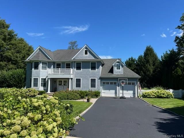 Single Family Wyona Court  Suffolk County, NY 11743, MLS-1044269-5