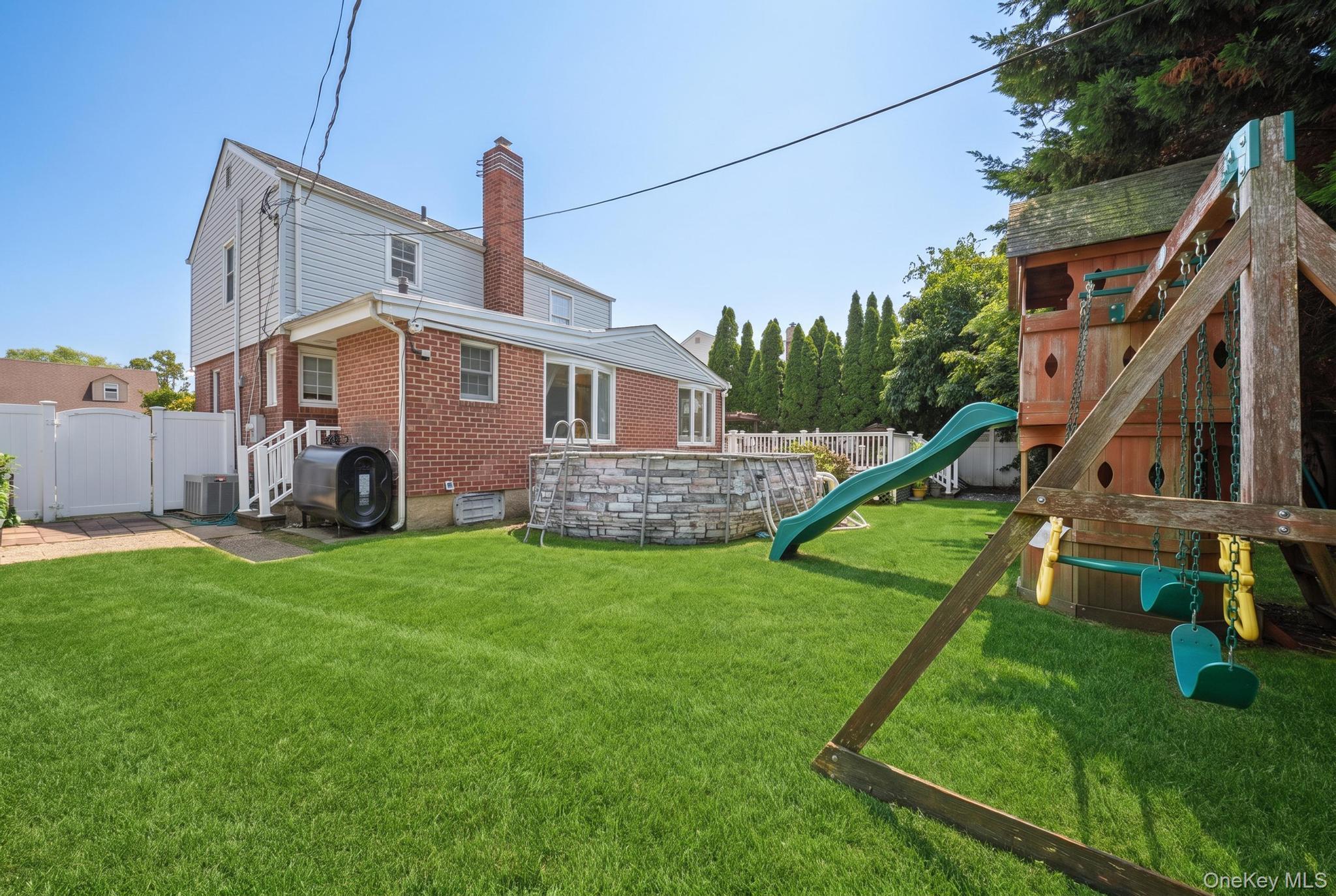 Single Family 1st Street Nassau County, NY 11554, MLS-1044272-6