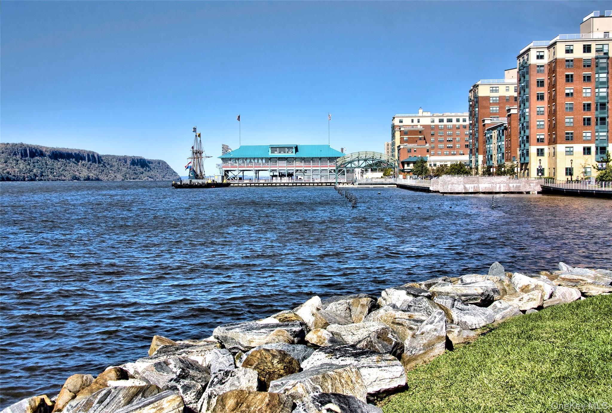 Single Family Sunrise Terrace  Westchester County, NY 10703, MLS-1044281-40