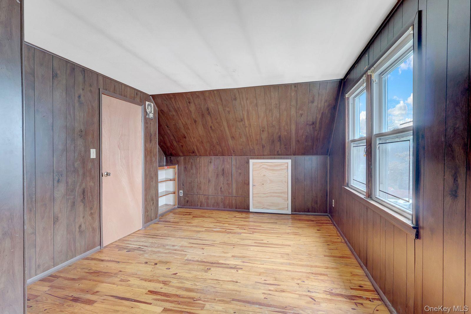 Single Family Salem Road Nassau County, NY 11553, MLS-1044301-11