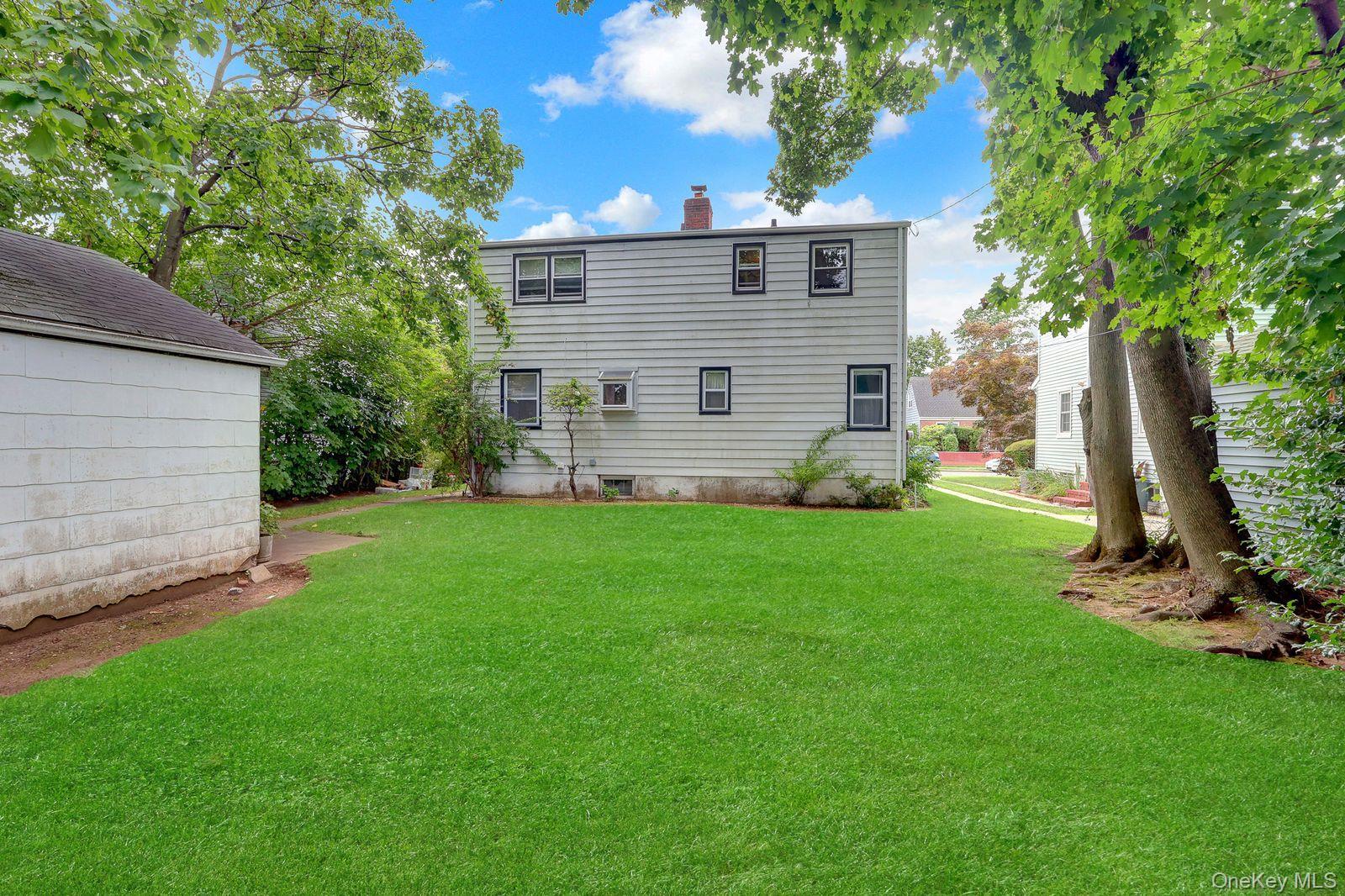 Single Family Salem Road  Nassau County, NY 11553, MLS-1044301-17