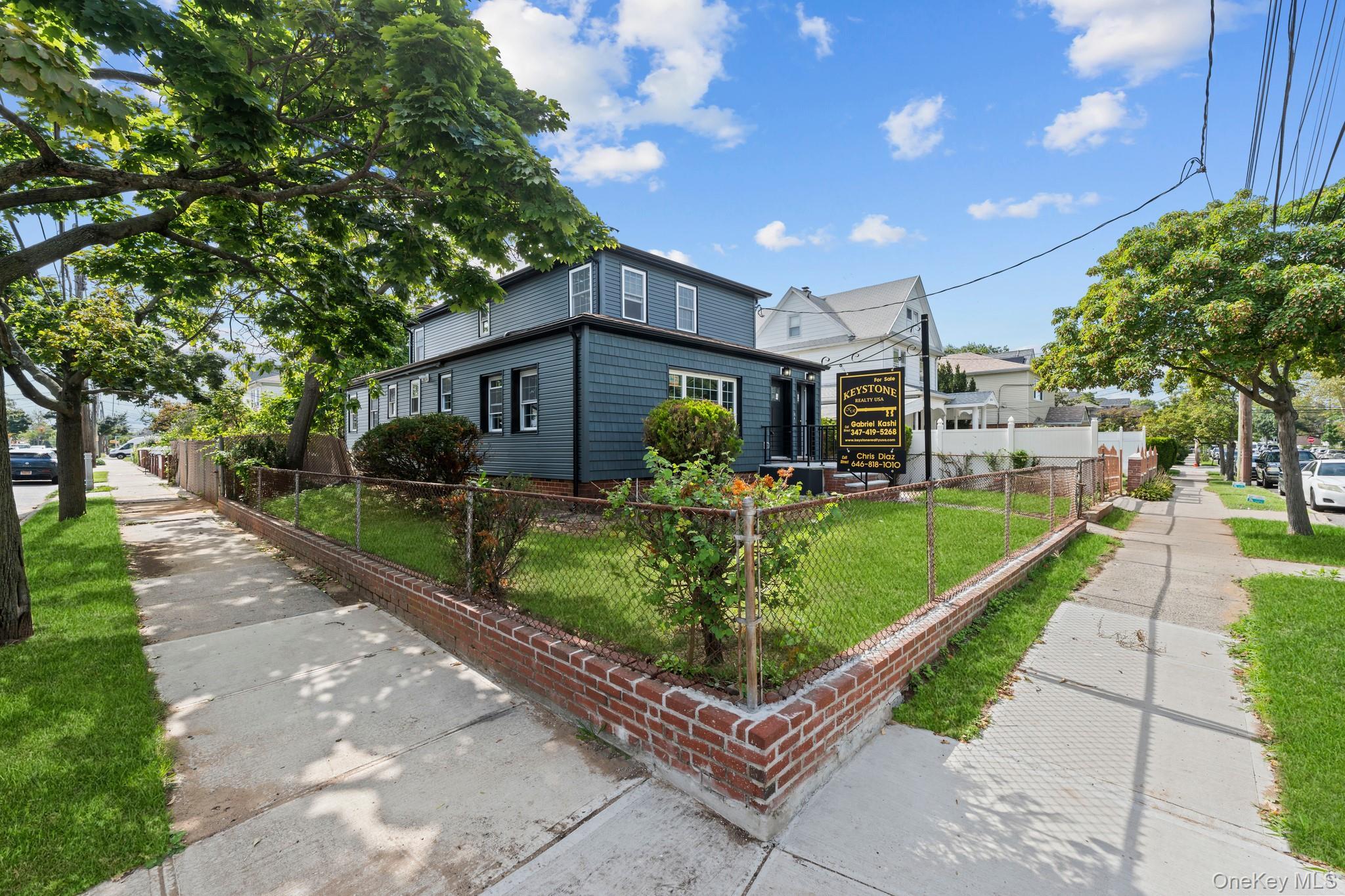 Single Family 139th Avenue Queens, NY 11422, MLS-1044309-17
