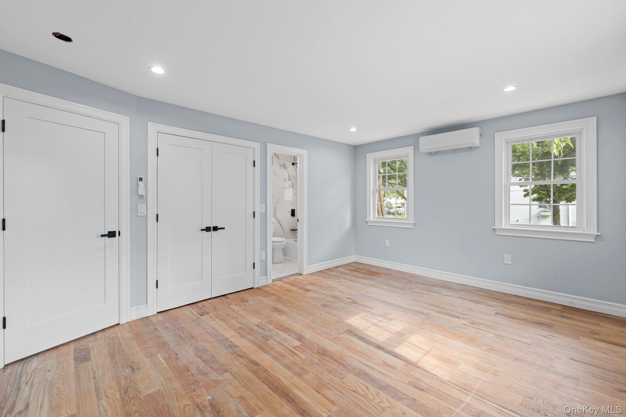 Single Family 139th Avenue Queens, NY 11422, MLS-1044309-8
