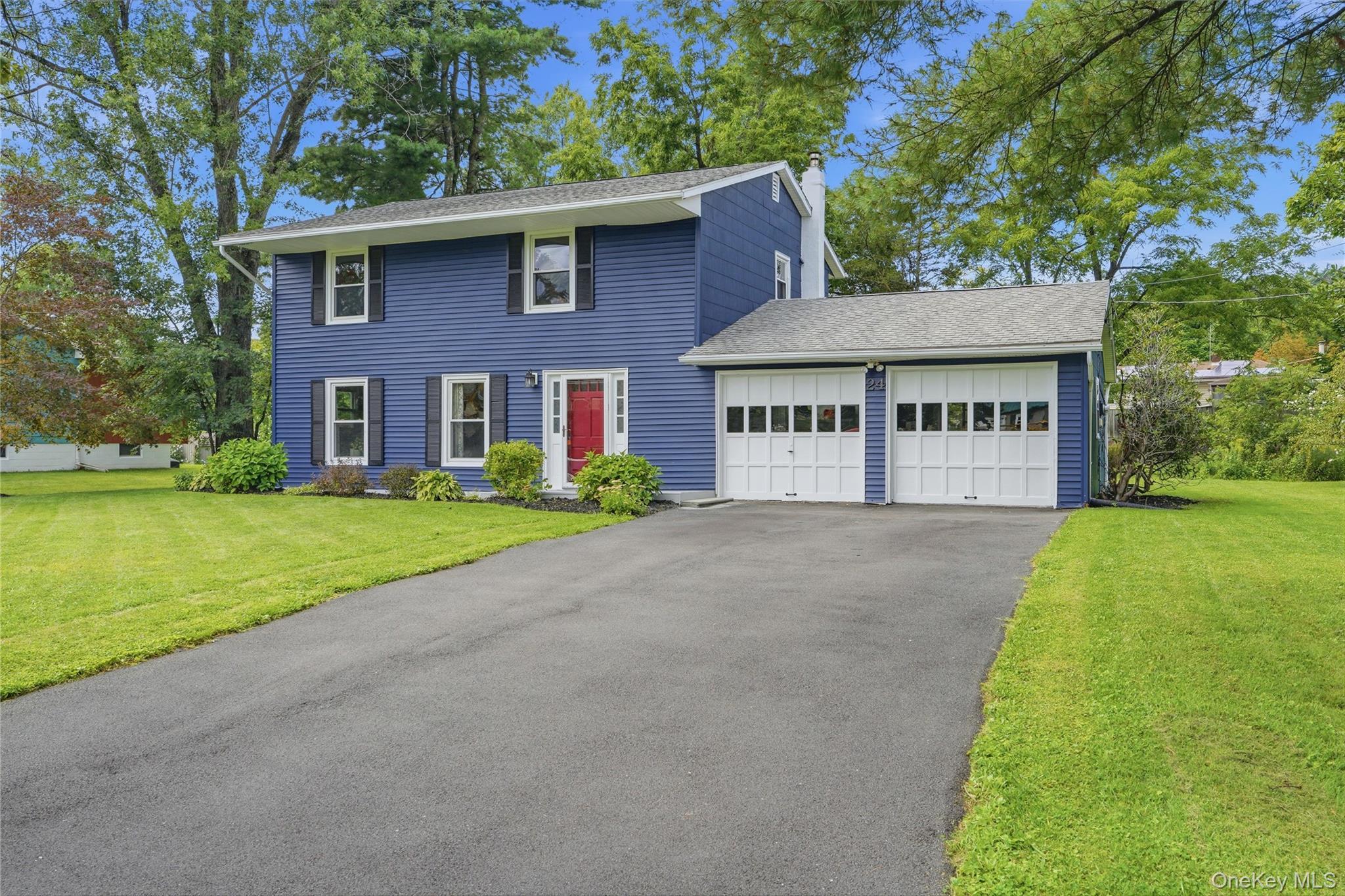 Single Family Esther Place Ulster County, NY 12449, MLS-1044339-2