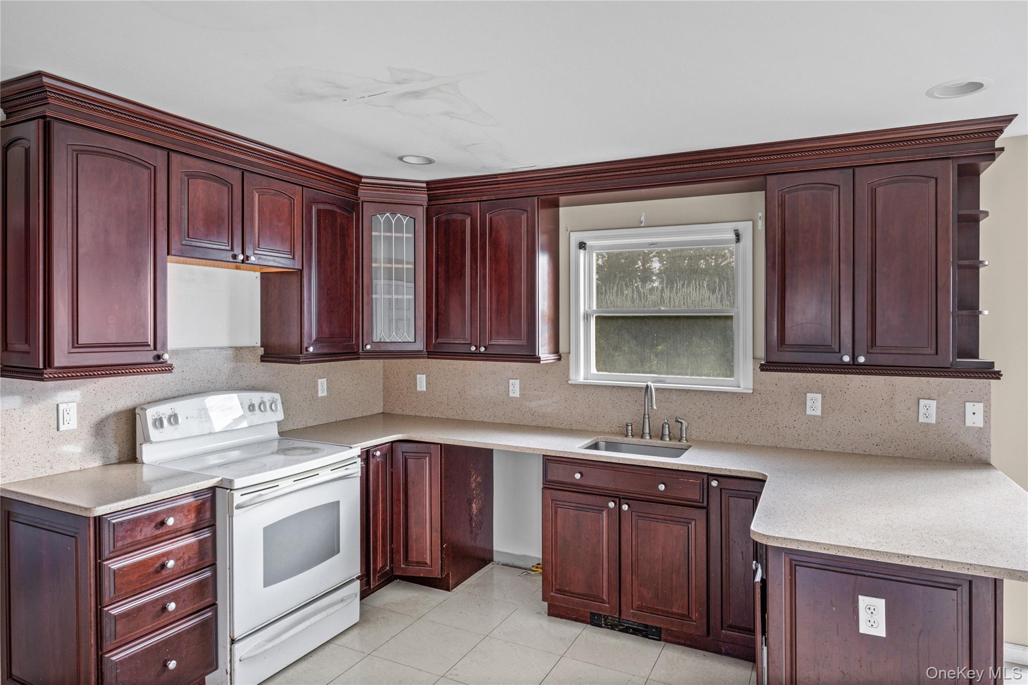 Single Family Nicholas Way  Suffolk County, NY 11933, MLS-1044389-24