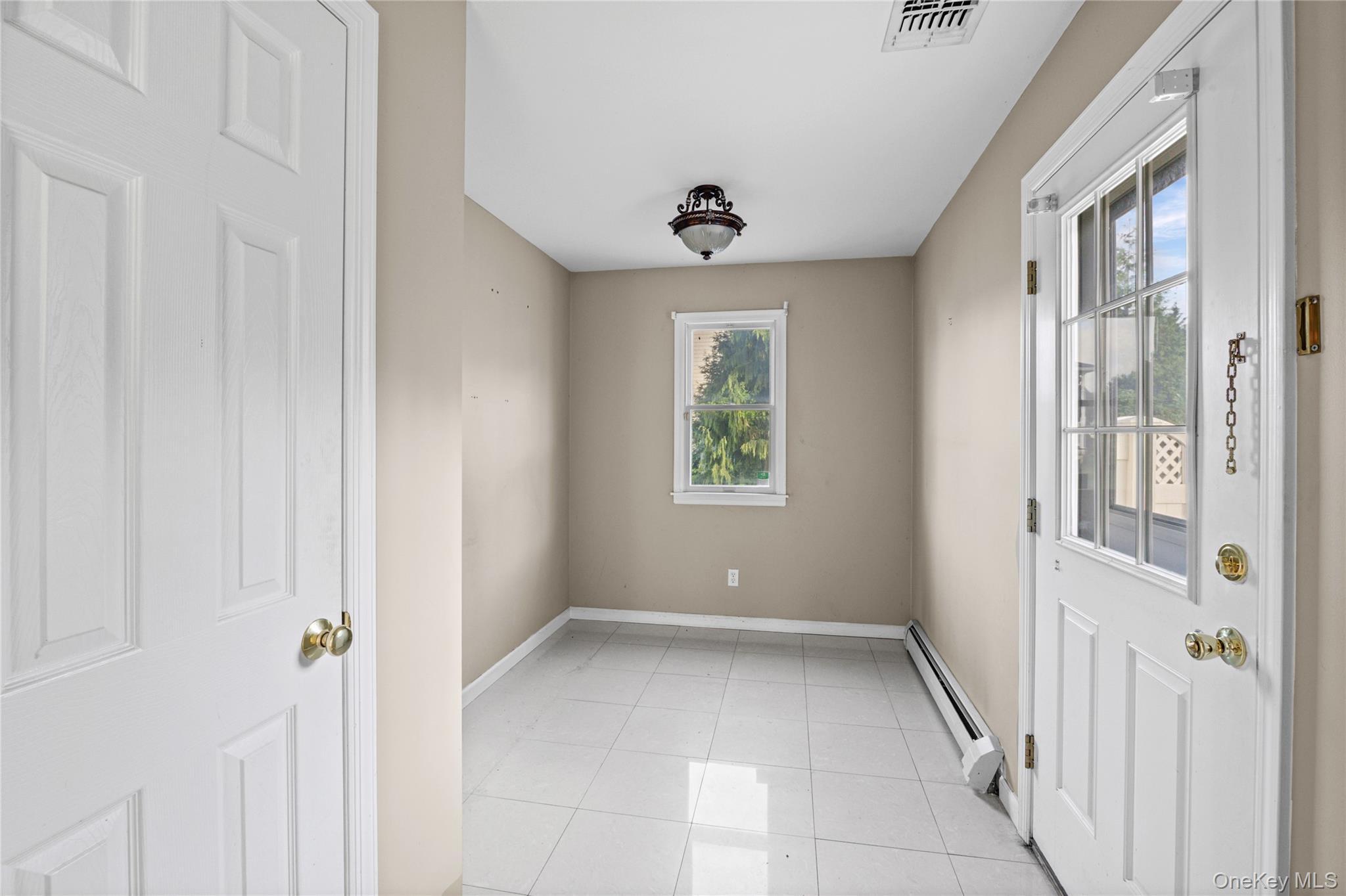 Single Family Nicholas Way  Suffolk County, NY 11933, MLS-1044389-28