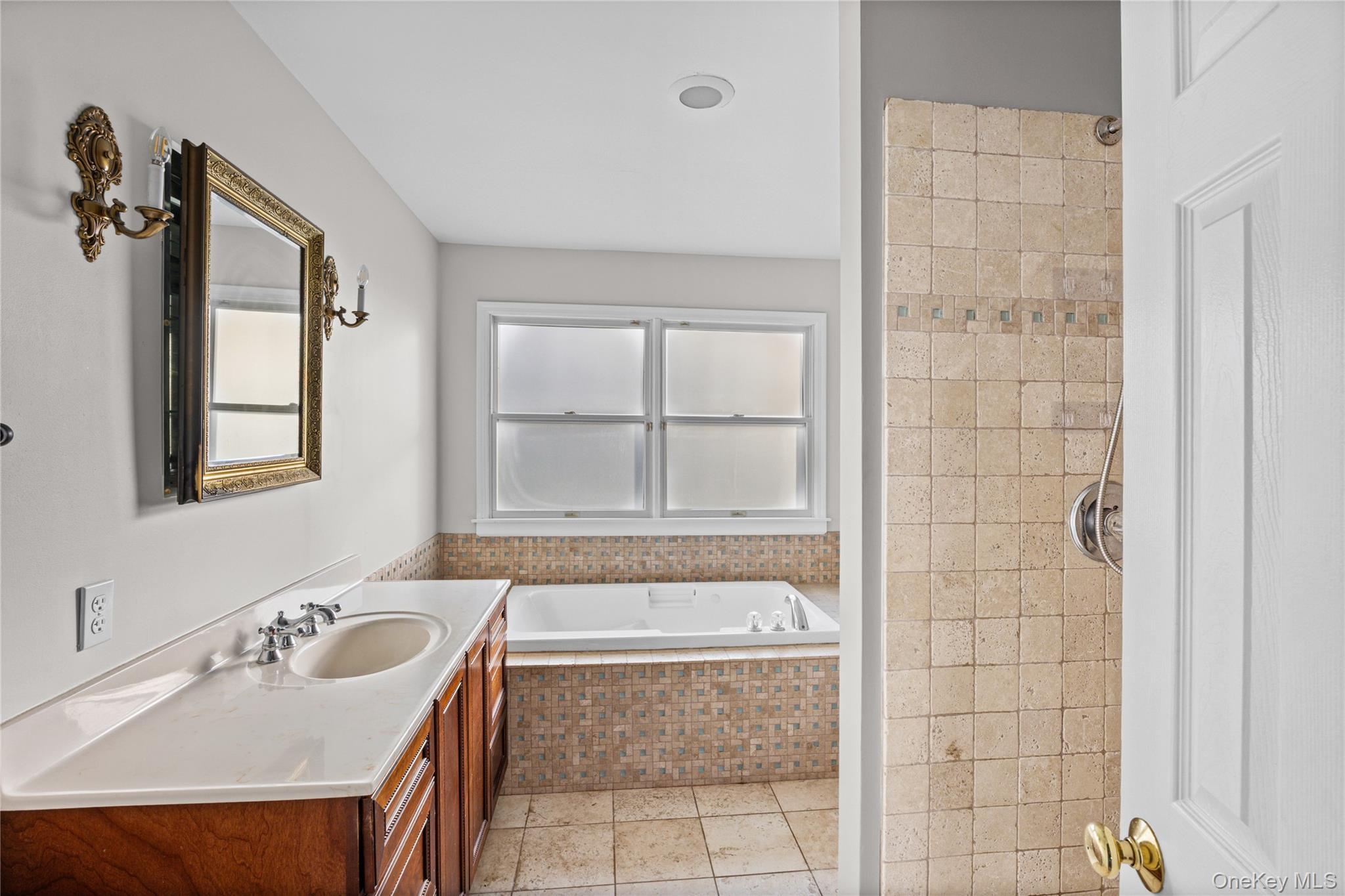 Single Family Nicholas Way  Suffolk County, NY 11933, MLS-1044389-34