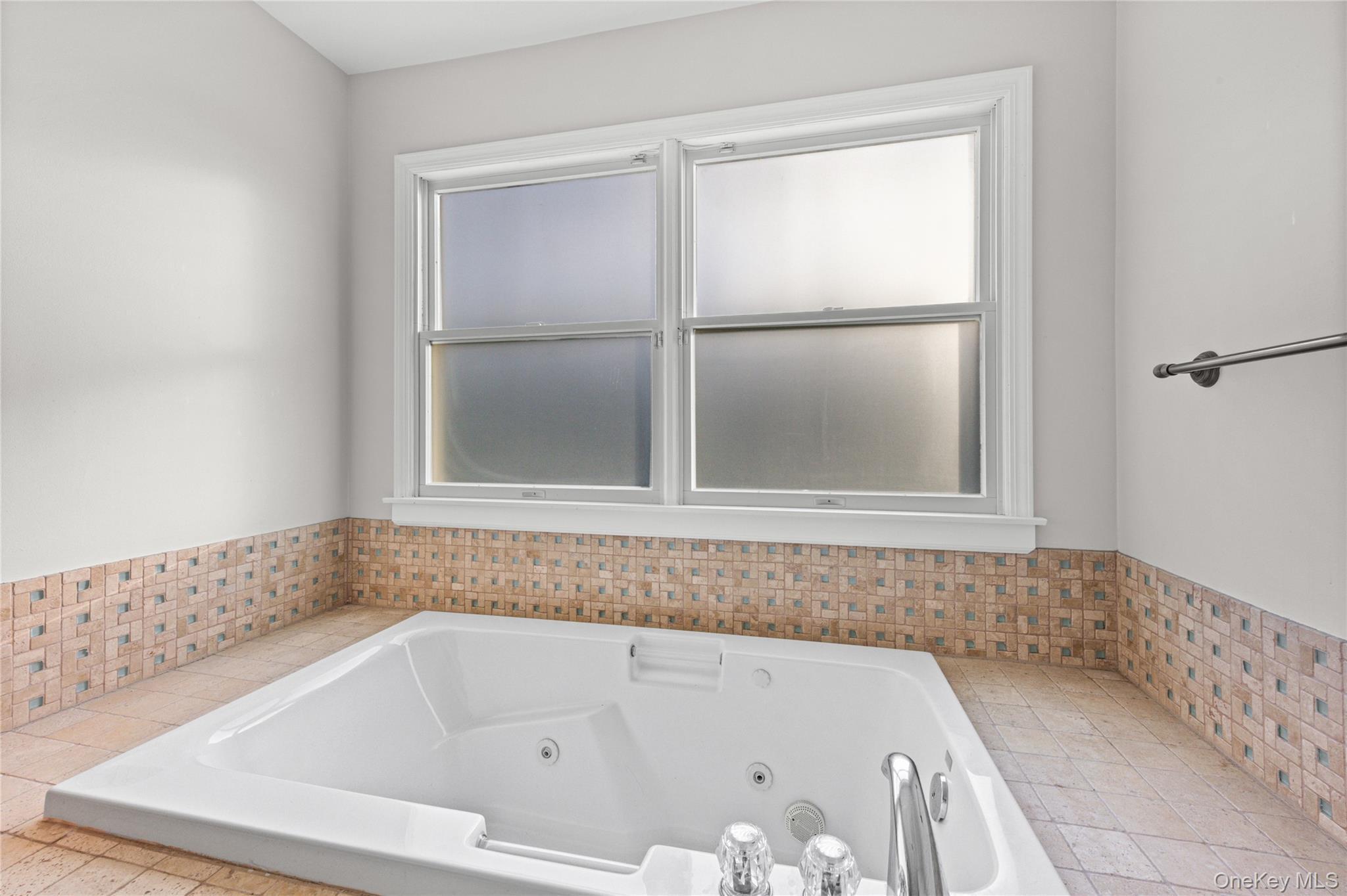 Single Family Nicholas Way  Suffolk County, NY 11933, MLS-1044389-35