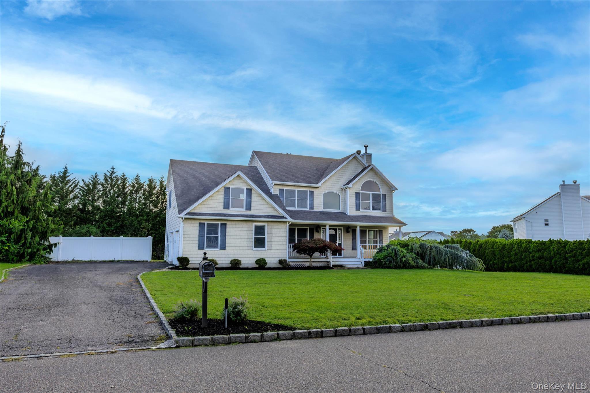 Single Family Nicholas Way  Suffolk County, NY 11933, MLS-1044389-4
