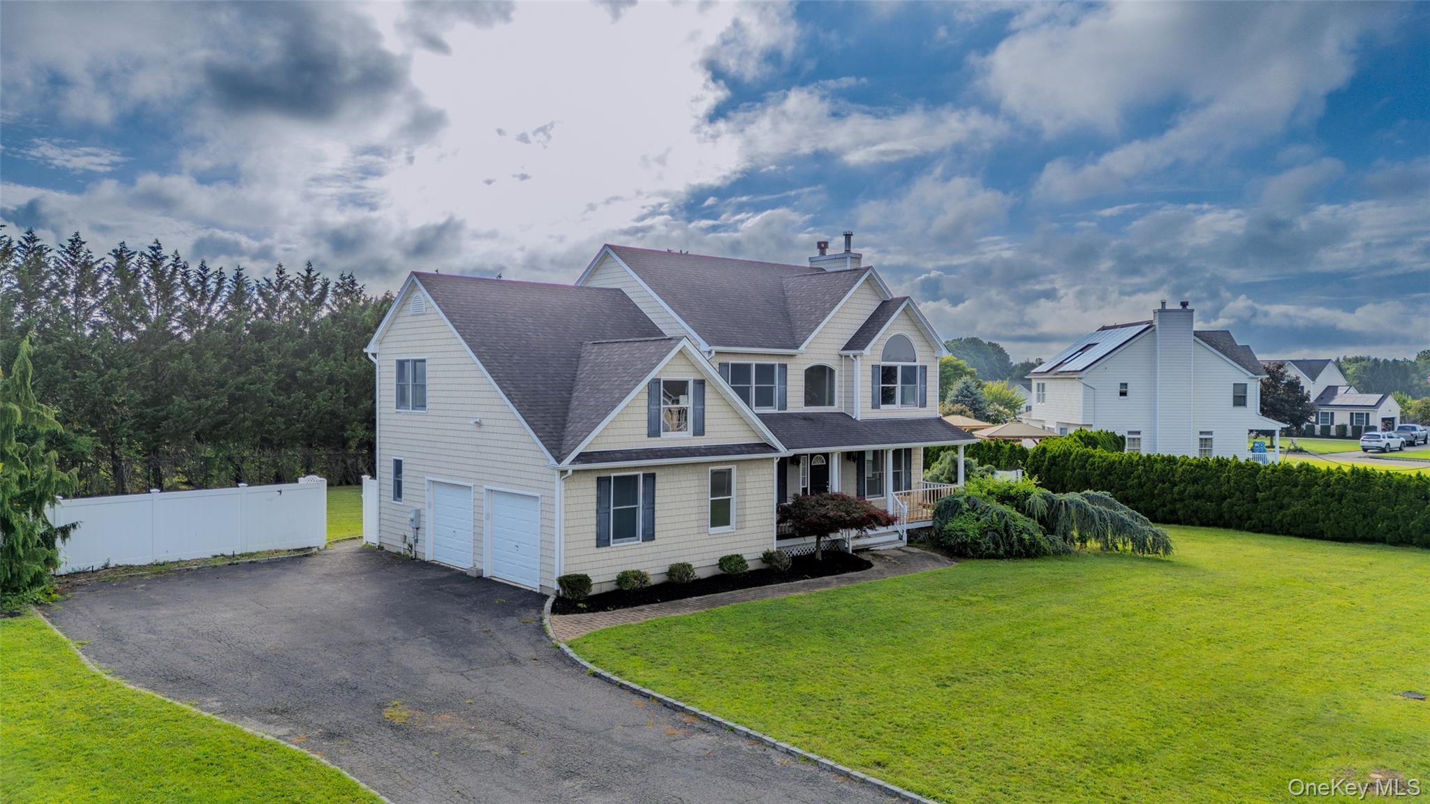 Single Family Nicholas Way  Suffolk County, NY 11933, MLS-1044389-48