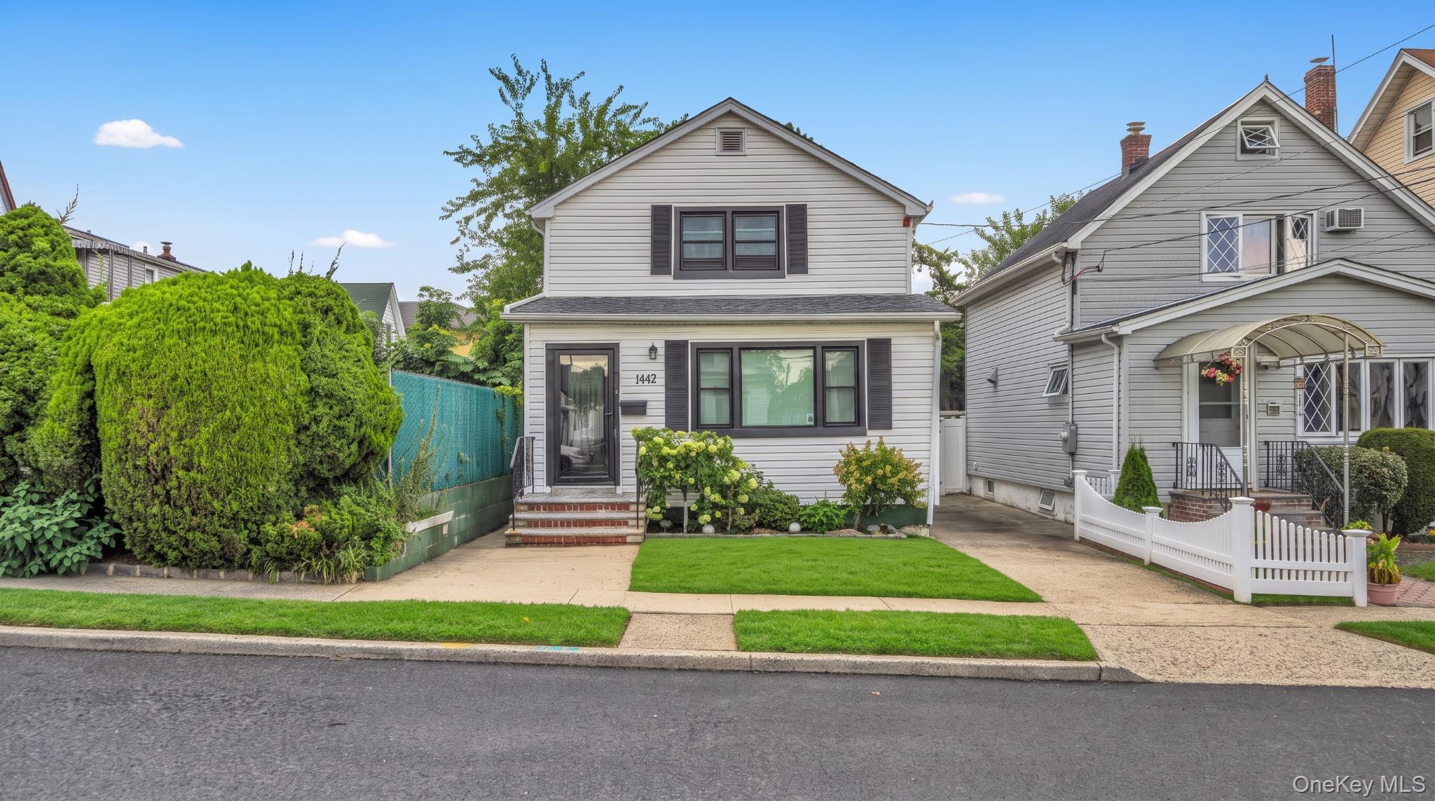 Single Family Woolworth Street Nassau County, NY 11003, MLS-1044392-2