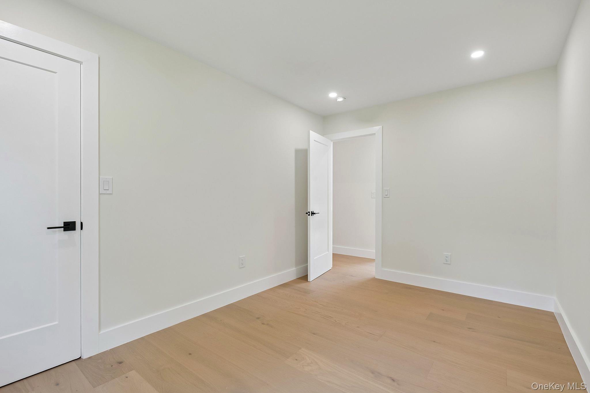 Single Family Hidden Path Suffolk County, NY 11959, MLS-1044436-19