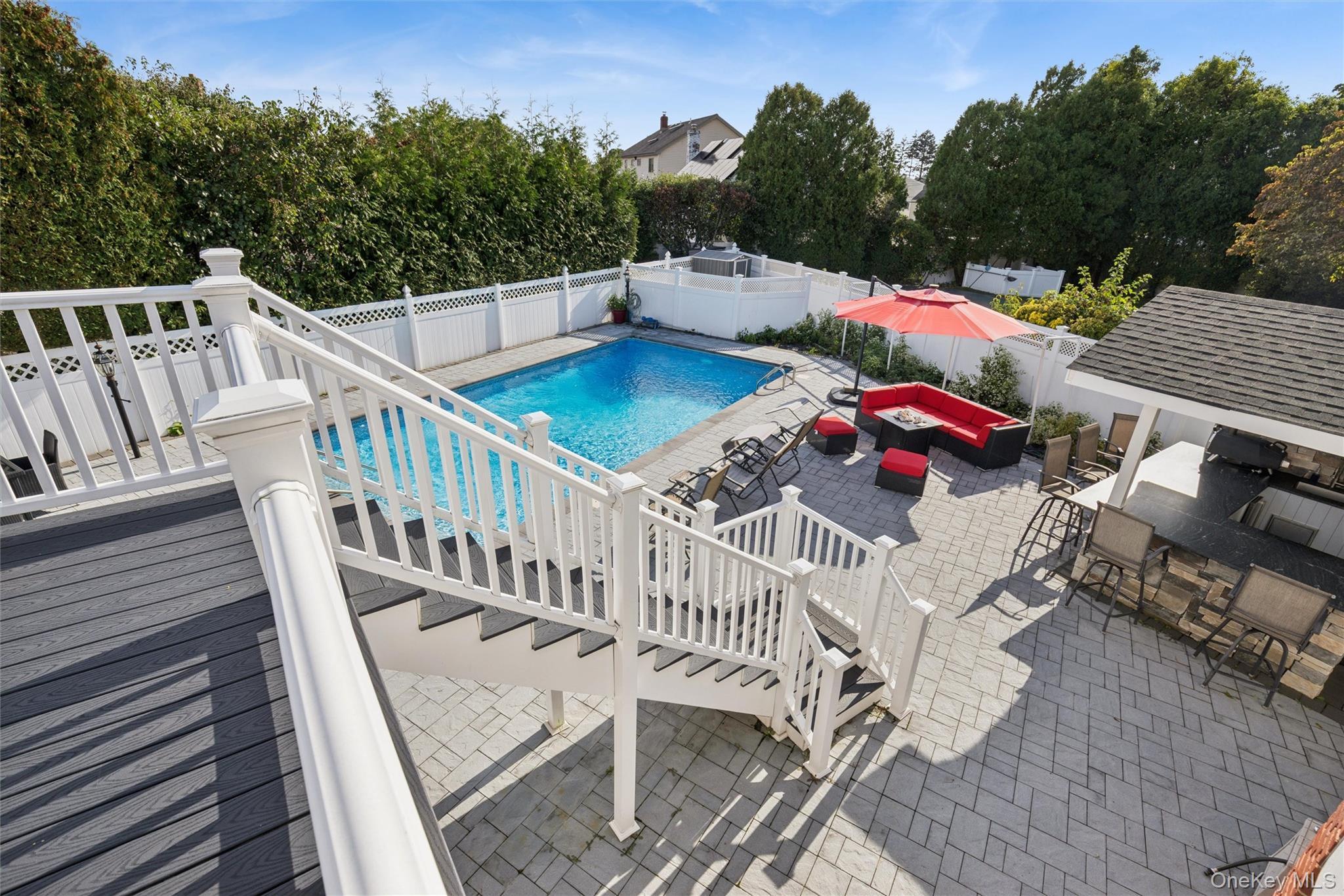 Single Family Sherwood Drive  Nassau County, NY 11714, MLS-1044453-11