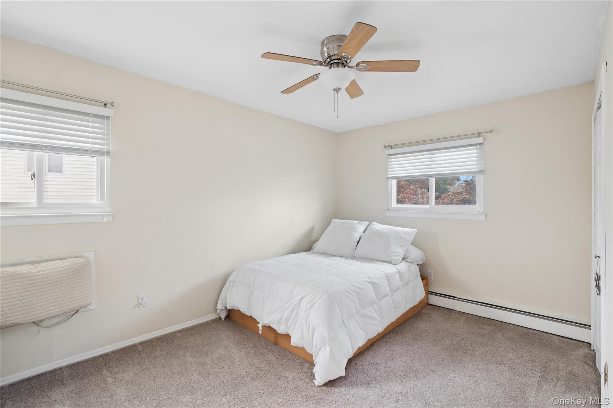 Single Family Sherwood Drive  Nassau County, NY 11714, MLS-1044453-16