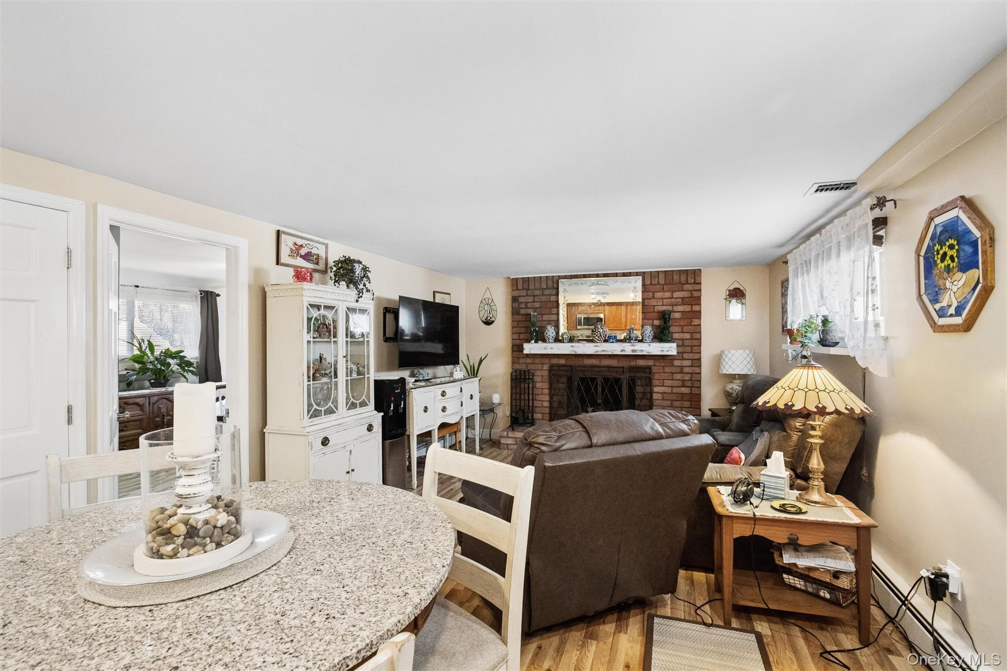 Single Family Sherwood Drive  Nassau County, NY 11714, MLS-1044453-21