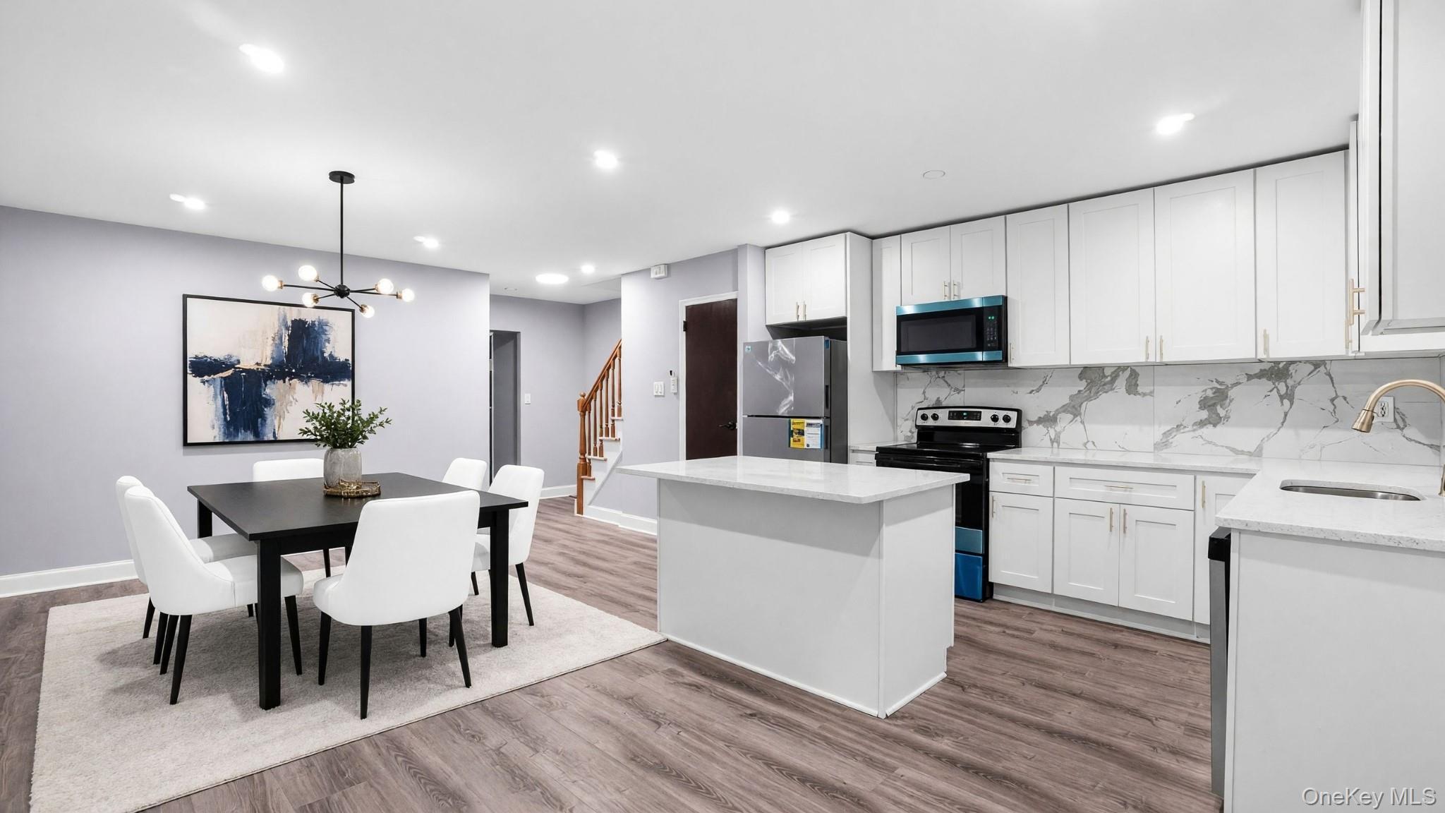 Single Family E 227th Street Bronx, NY 10466, MLS-1044457-2