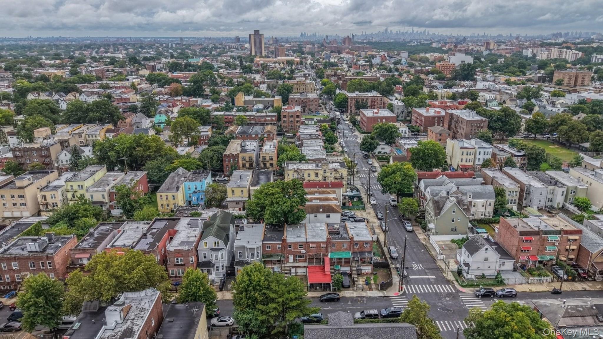 Single Family E 227th Street Bronx, NY 10466, MLS-1044457-25
