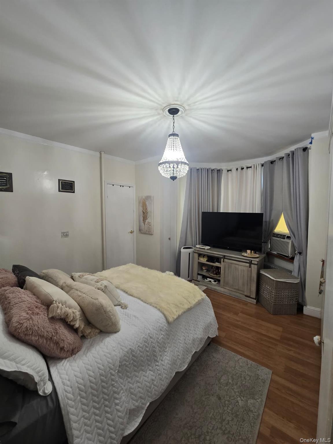 Single Family 86th Street Queens, NY 11416, MLS-1044475-18