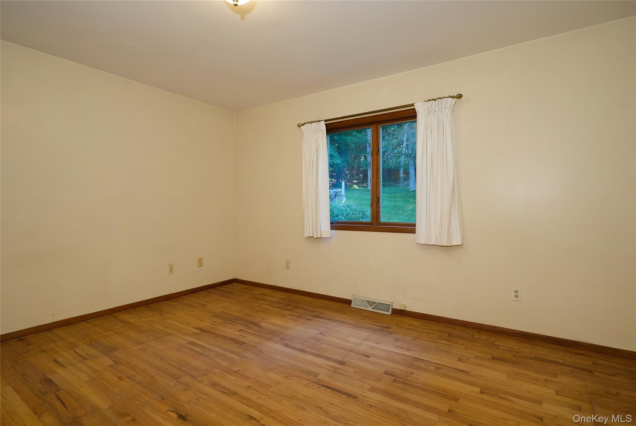 Single Family Route 82  Dutchess County, NY 12569, MLS-1044510-16