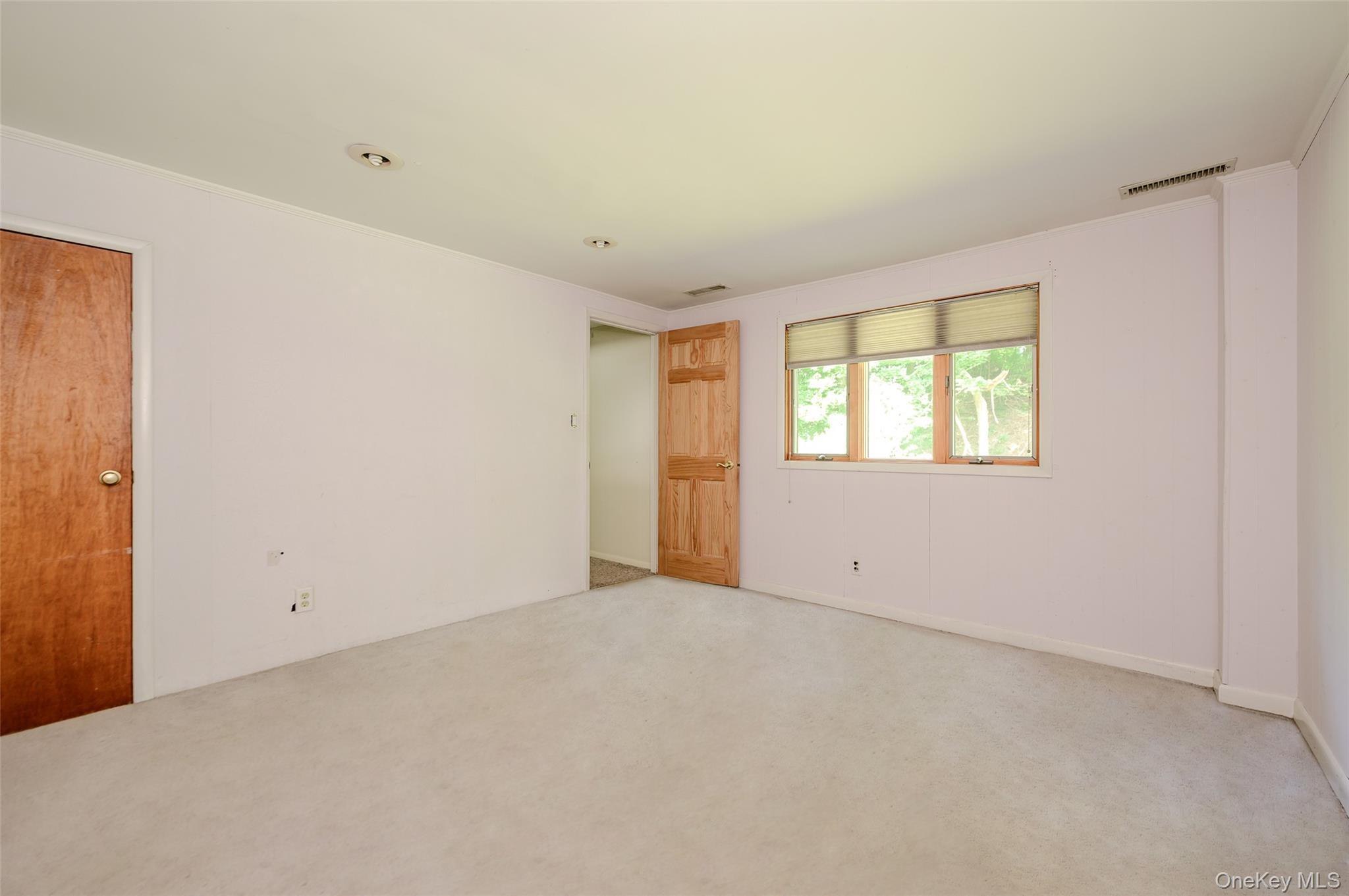 Single Family Somerstown Road Westchester County, NY 10562, MLS-1044513-24