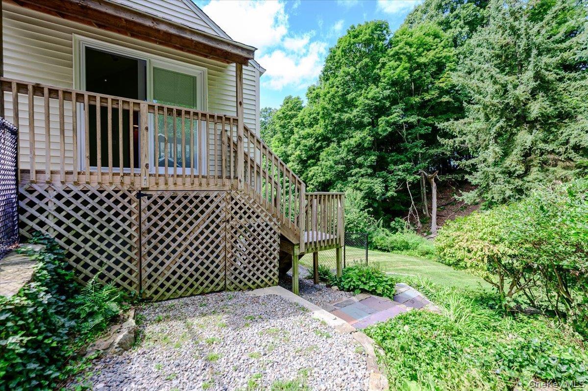 Single Family Somerstown Road Westchester County, NY 10562, MLS-1044513-27