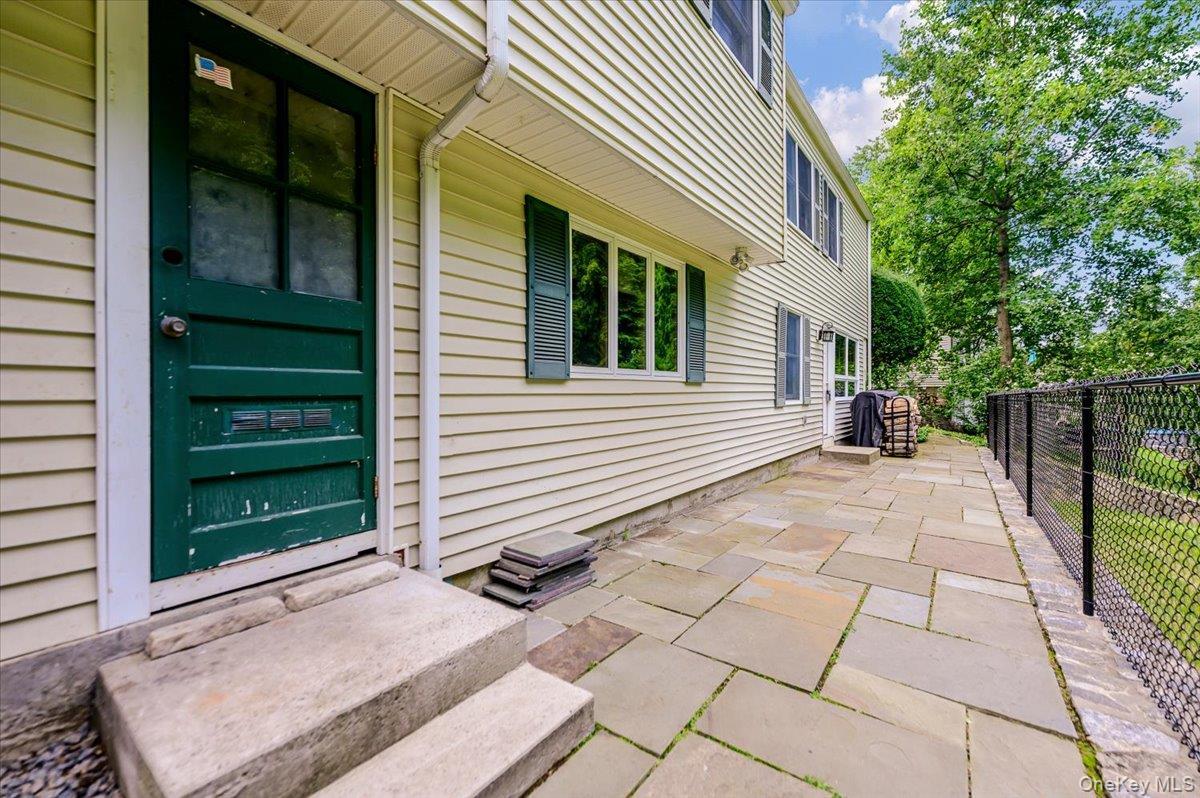 Single Family Somerstown Road Westchester County, NY 10562, MLS-1044513-30