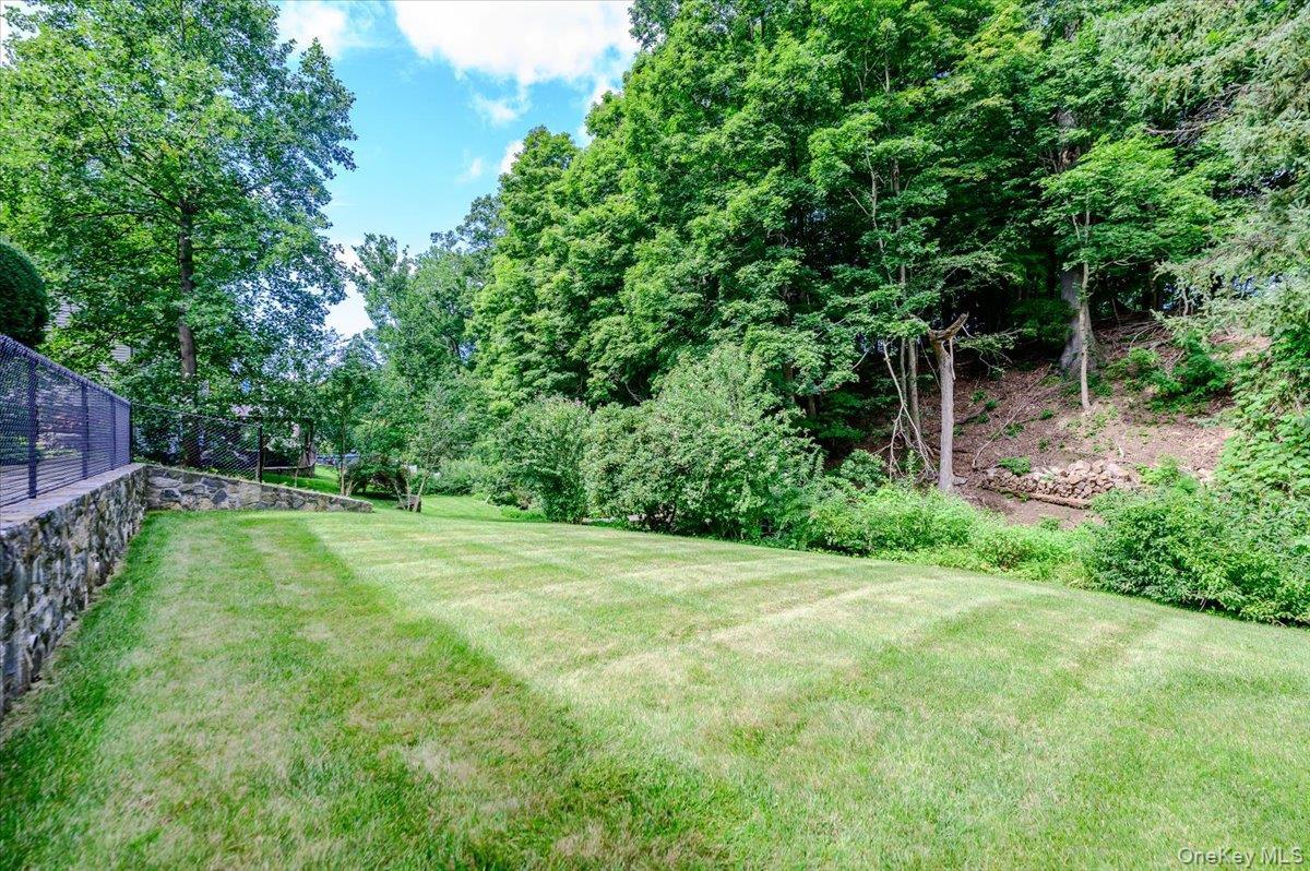 Single Family Somerstown Road Westchester County, NY 10562, MLS-1044513-33