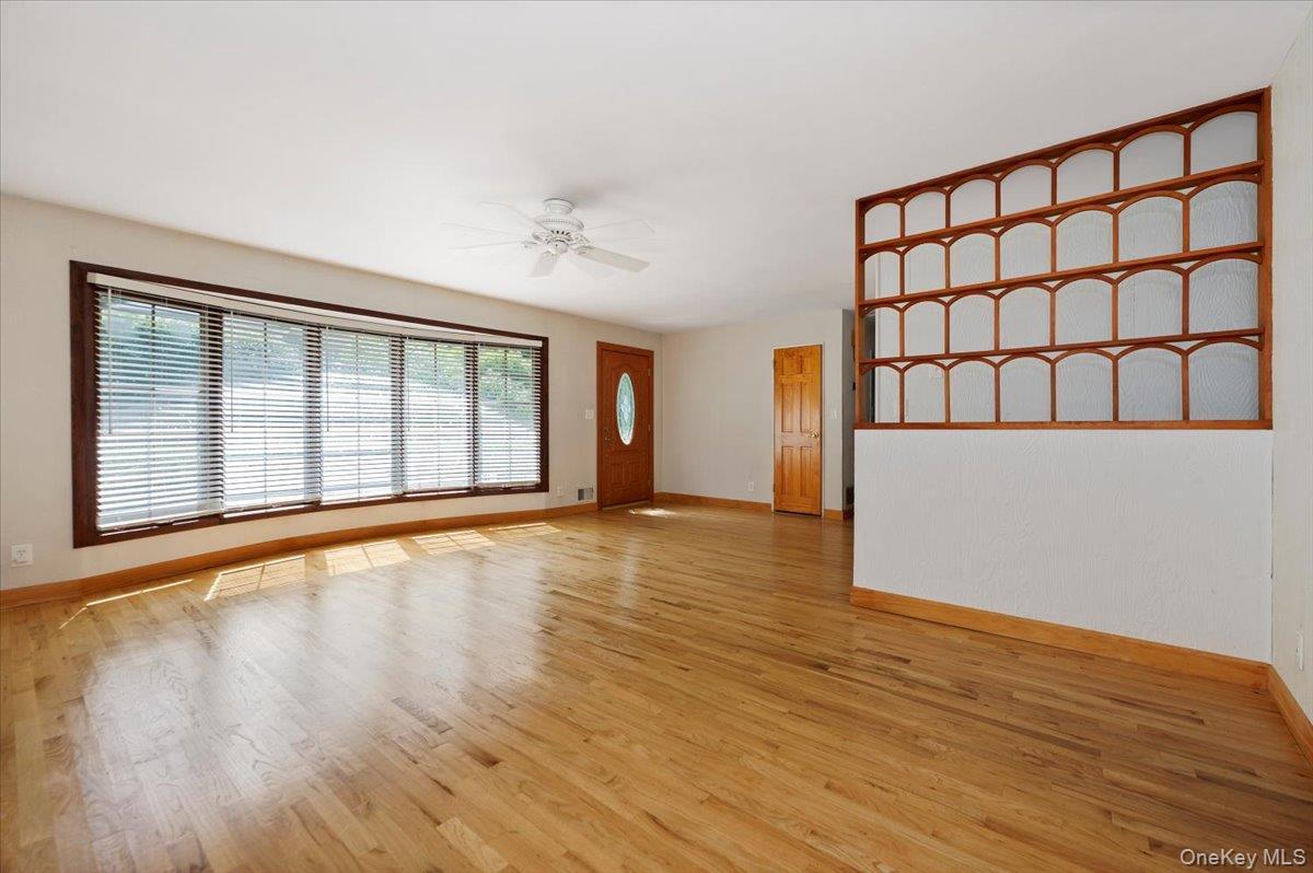 Single Family Somerstown Road Westchester County, NY 10562, MLS-1044513-7