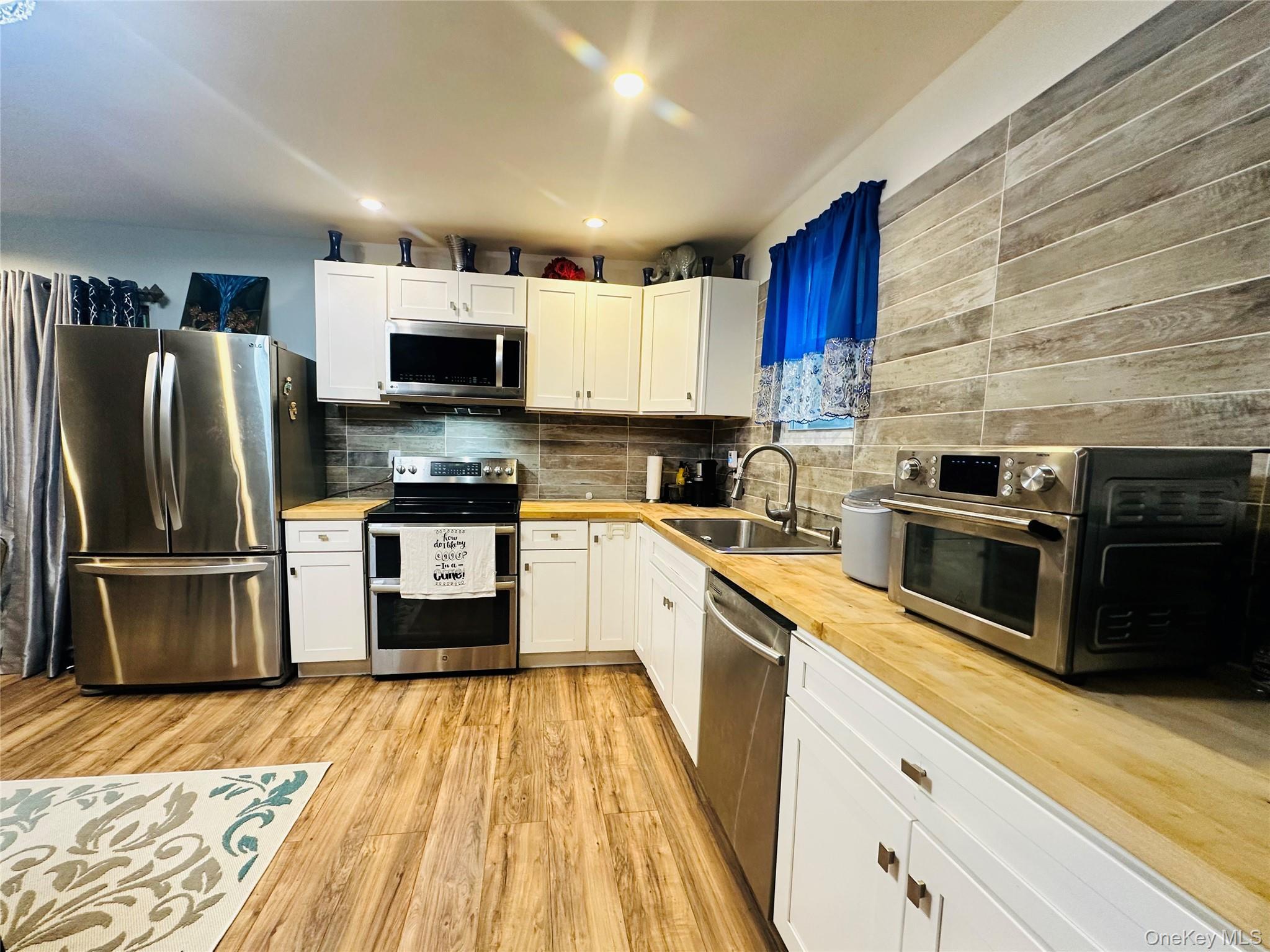 Single Family Macdonnell Heights  Dutchess County, NY 12603, MLS-1044547-6