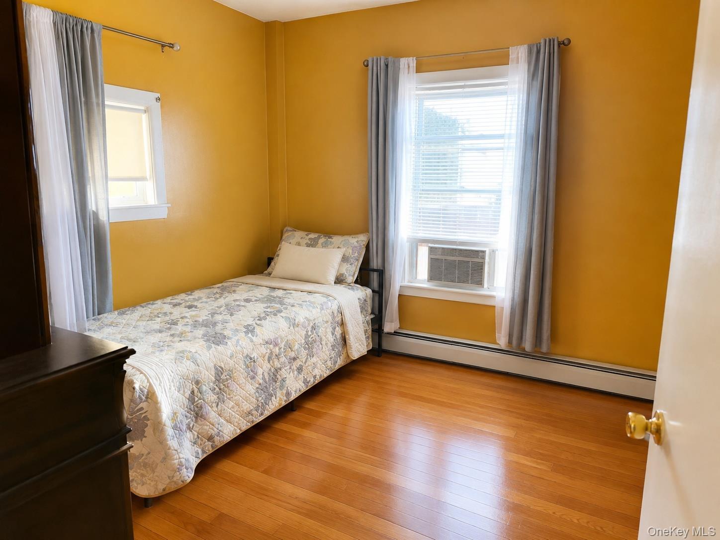 Single Family Van Riper Street Staten Island, NY 10302, MLS-1044567-5