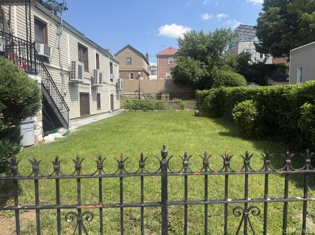 Single Family Wilder Avenue  Bronx, NY 10466, MLS-1044581-7