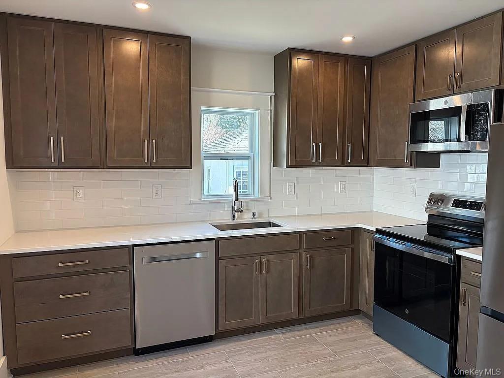 Single Family Kelsey Road Dutchess County, NY 12601, MLS-1044589-16