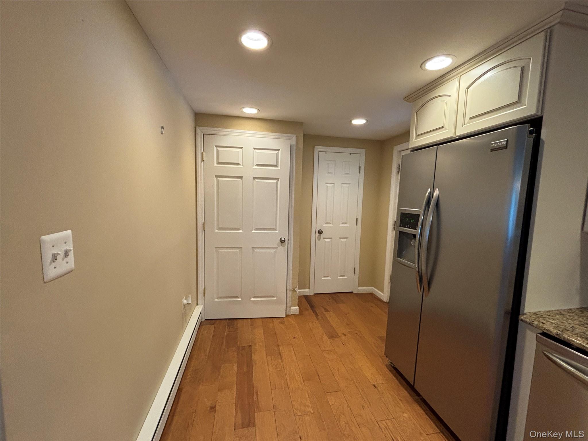Single Family West Lane Suffolk County, NY 11901, MLS-1044594-12