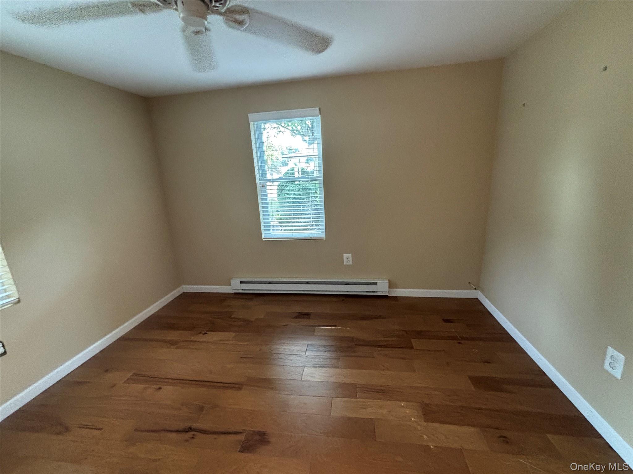 Single Family West Lane Suffolk County, NY 11901, MLS-1044594-23