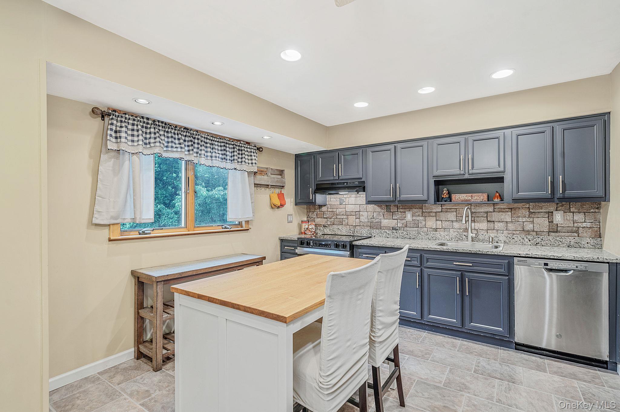 Single Family North Avenue Suffolk County, NY 11787, MLS-1044596-13