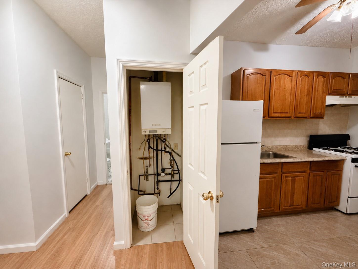 Single Family Colgate Avenue  Bronx, NY 10472, MLS-1044613-12