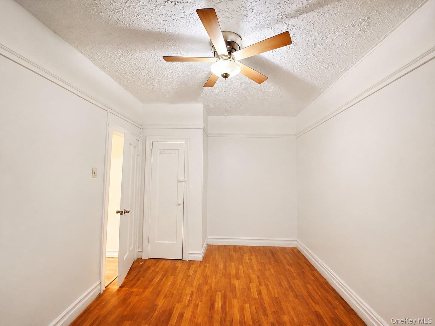 Single Family Colgate Avenue  Bronx, NY 10472, MLS-1044613-17