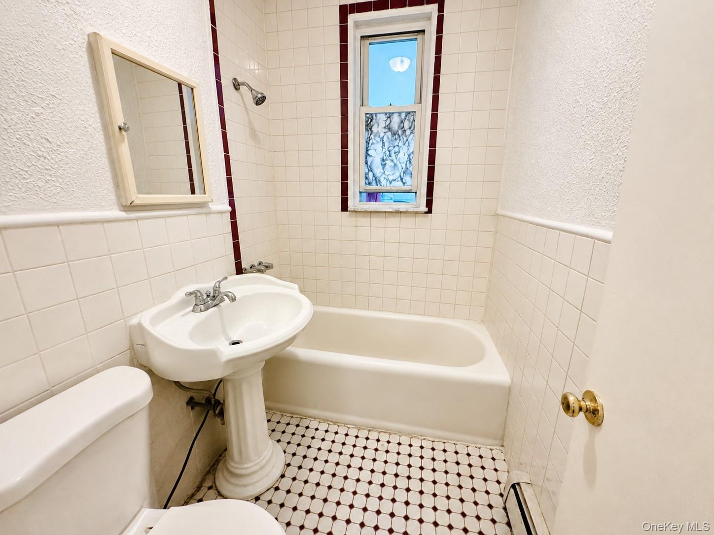 Single Family Colgate Avenue  Bronx, NY 10472, MLS-1044613-19