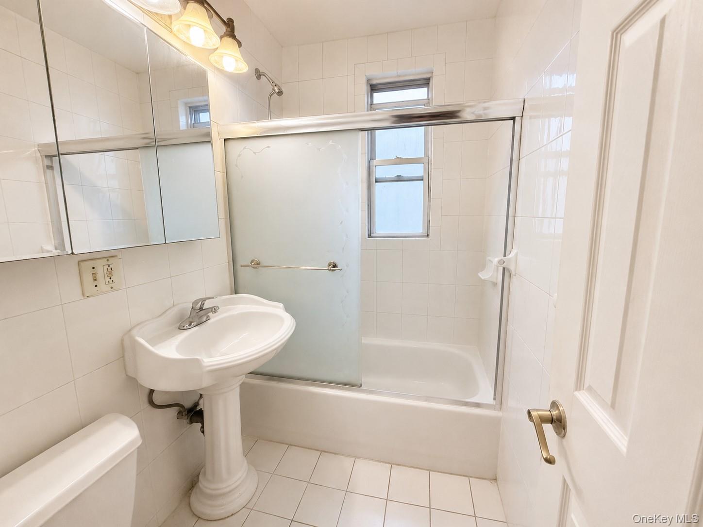 Single Family Colgate Avenue  Bronx, NY 10472, MLS-1044613-9
