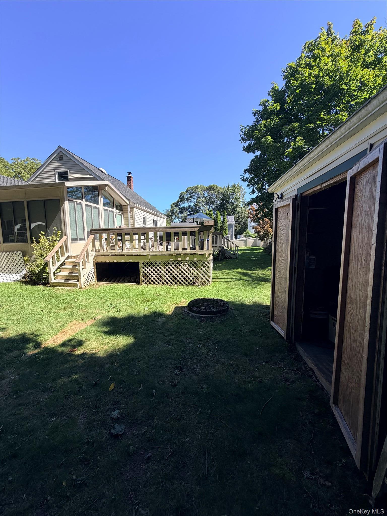 Single Family Rosewood Road  Suffolk County, NY 11754, MLS-1044626-29